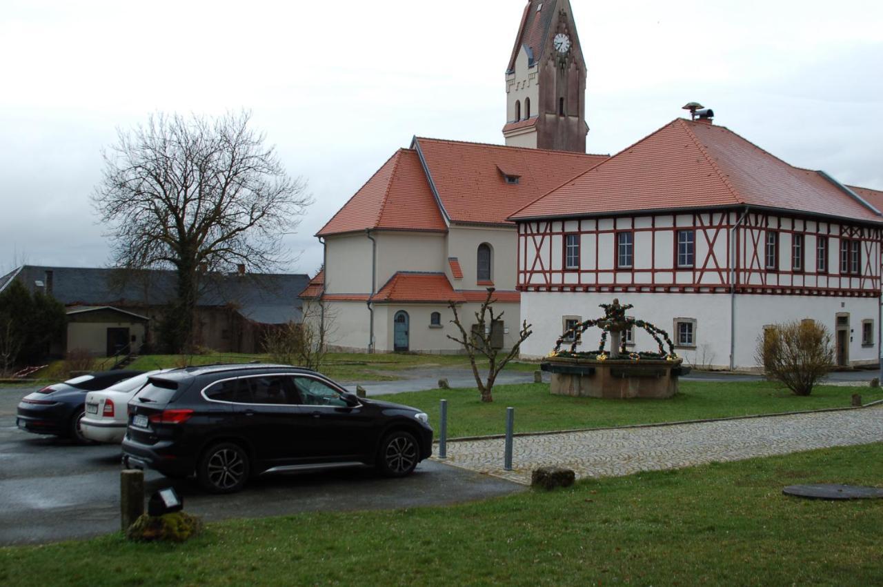 Hotel Garni Schloss Schoenberg Bad Brambach Exterior photo